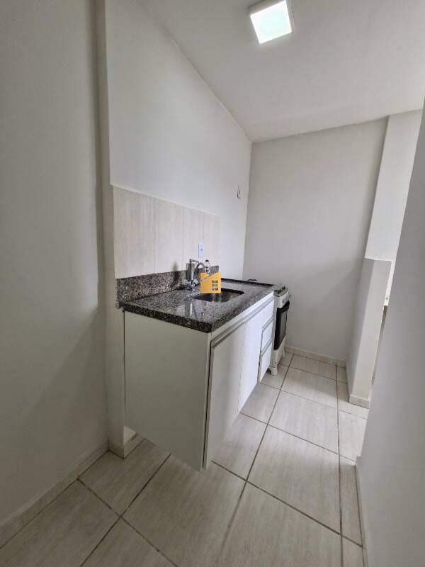 Apartamento à venda no Waldir Furtado Amorim: 