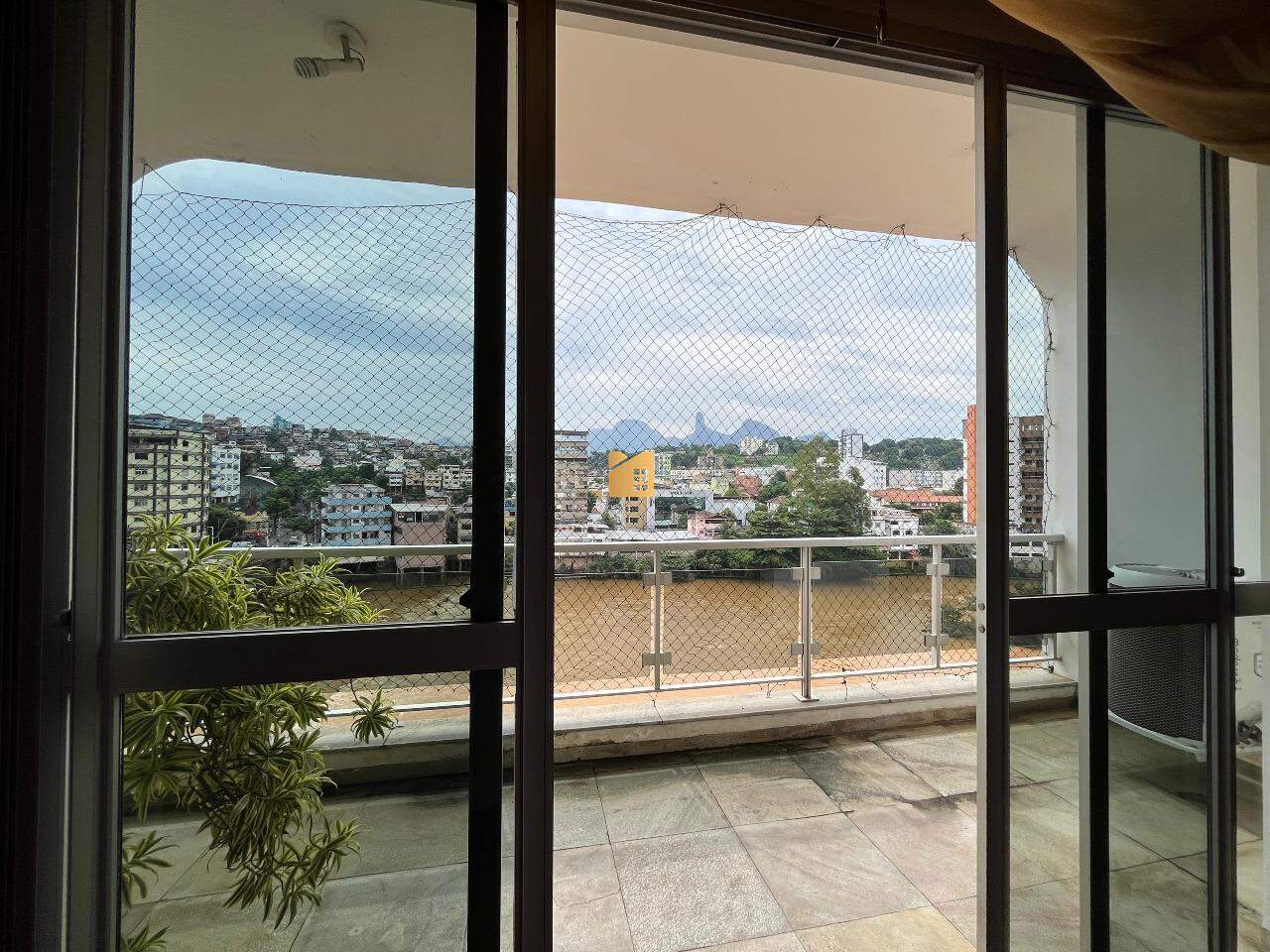 Cobertura à venda no Centro: 