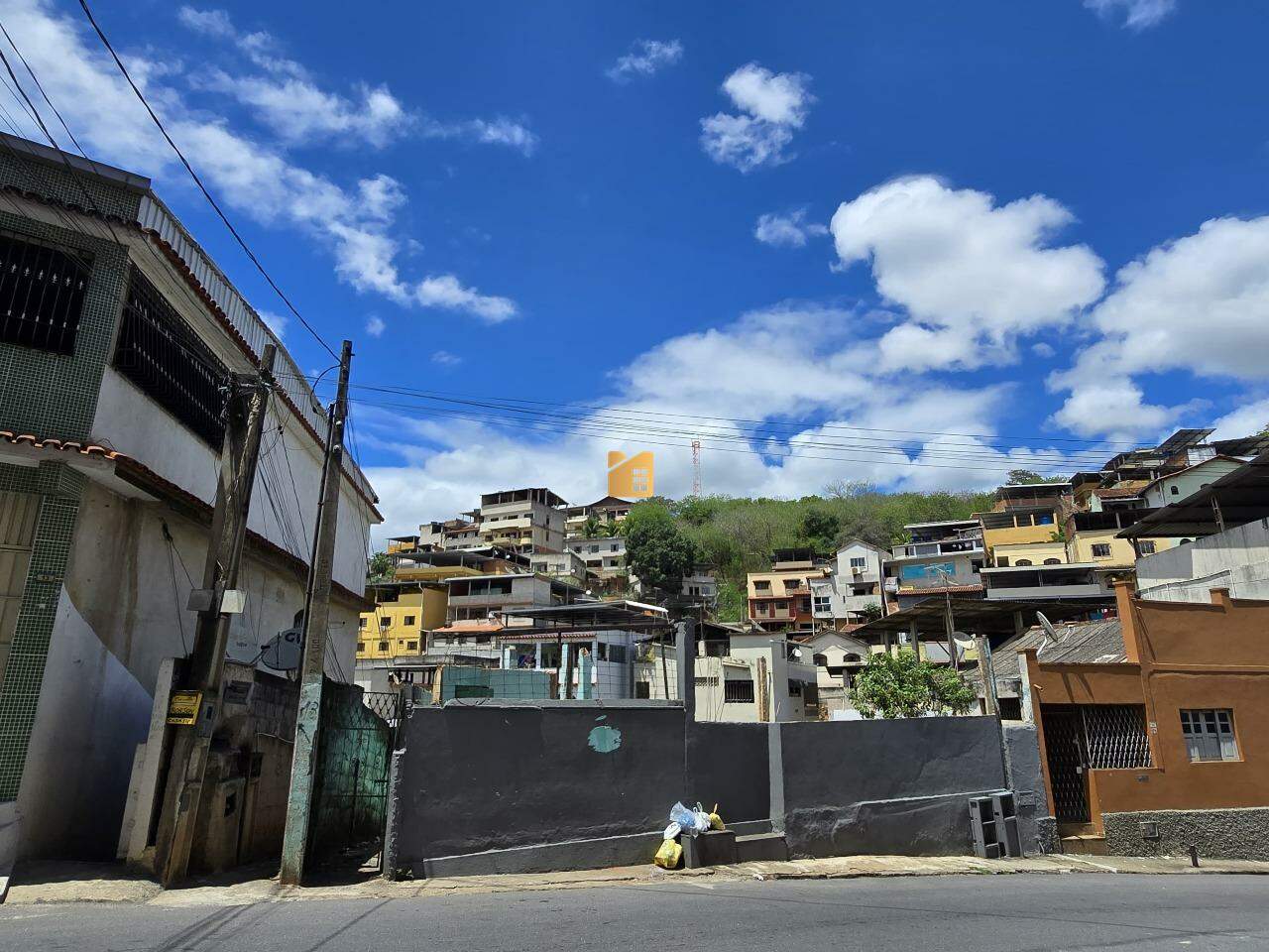 Terreno à venda no Maria Ortiz: 