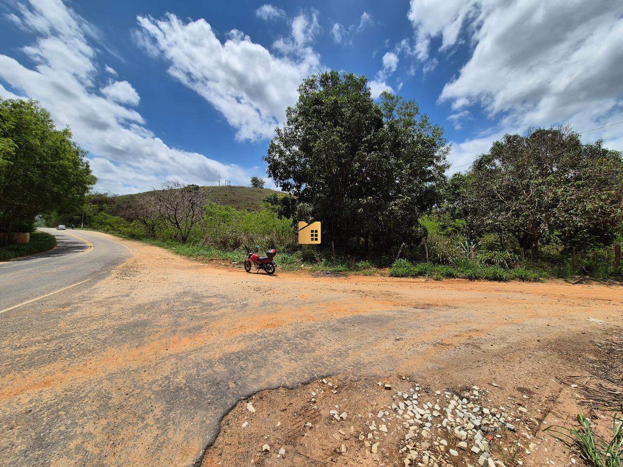 GALPÃO para aluguel no CORREGO SANTANA : 