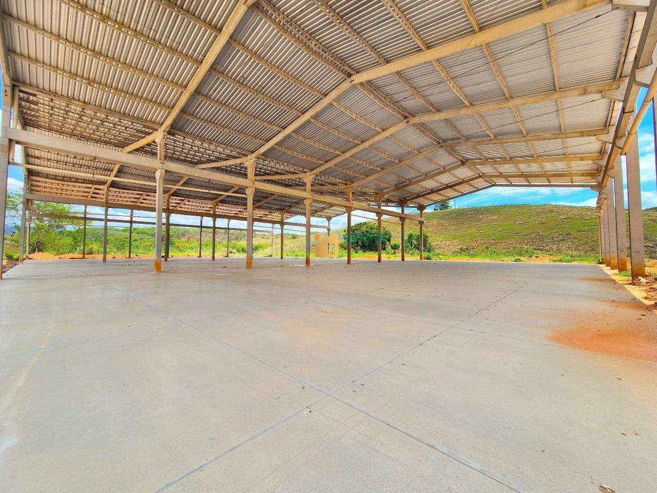 GALPÃO para aluguel no CORREGO SANTANA : 