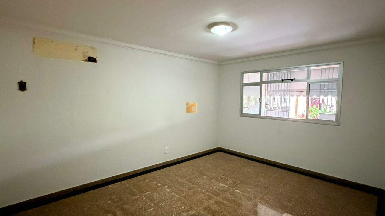 Casa à venda no Caiçara: 