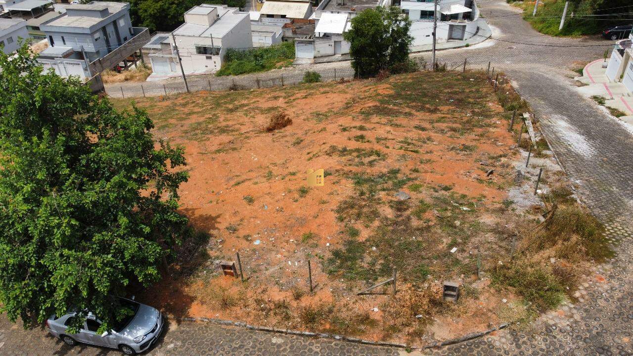 Terreno à venda no Jardim Itapemirim: 