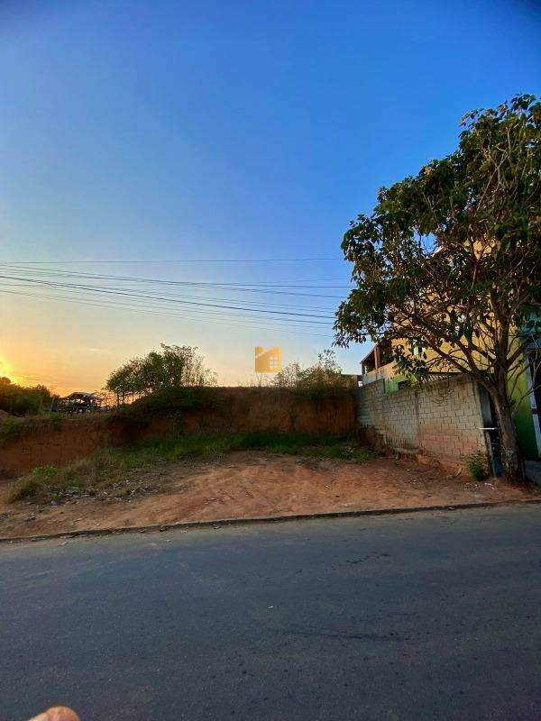 Terreno à venda no Alto Amarelo: 