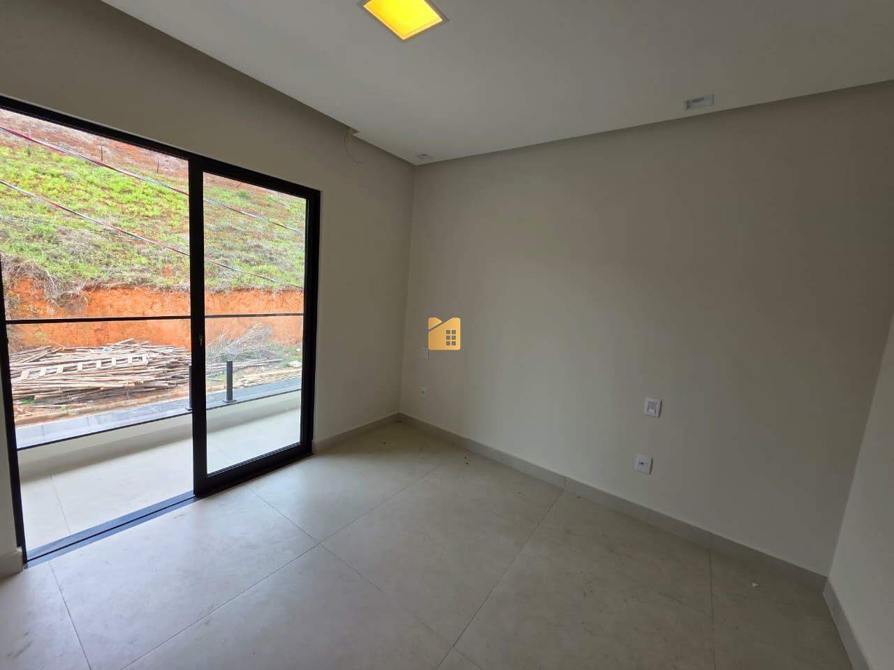 Casa à venda no Paraíso: 