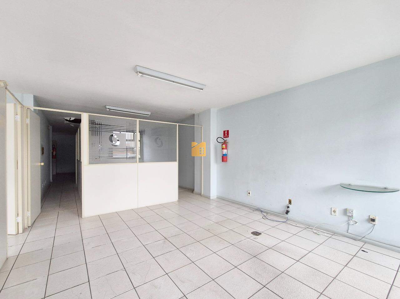 SALA para aluguel no Guandú: 