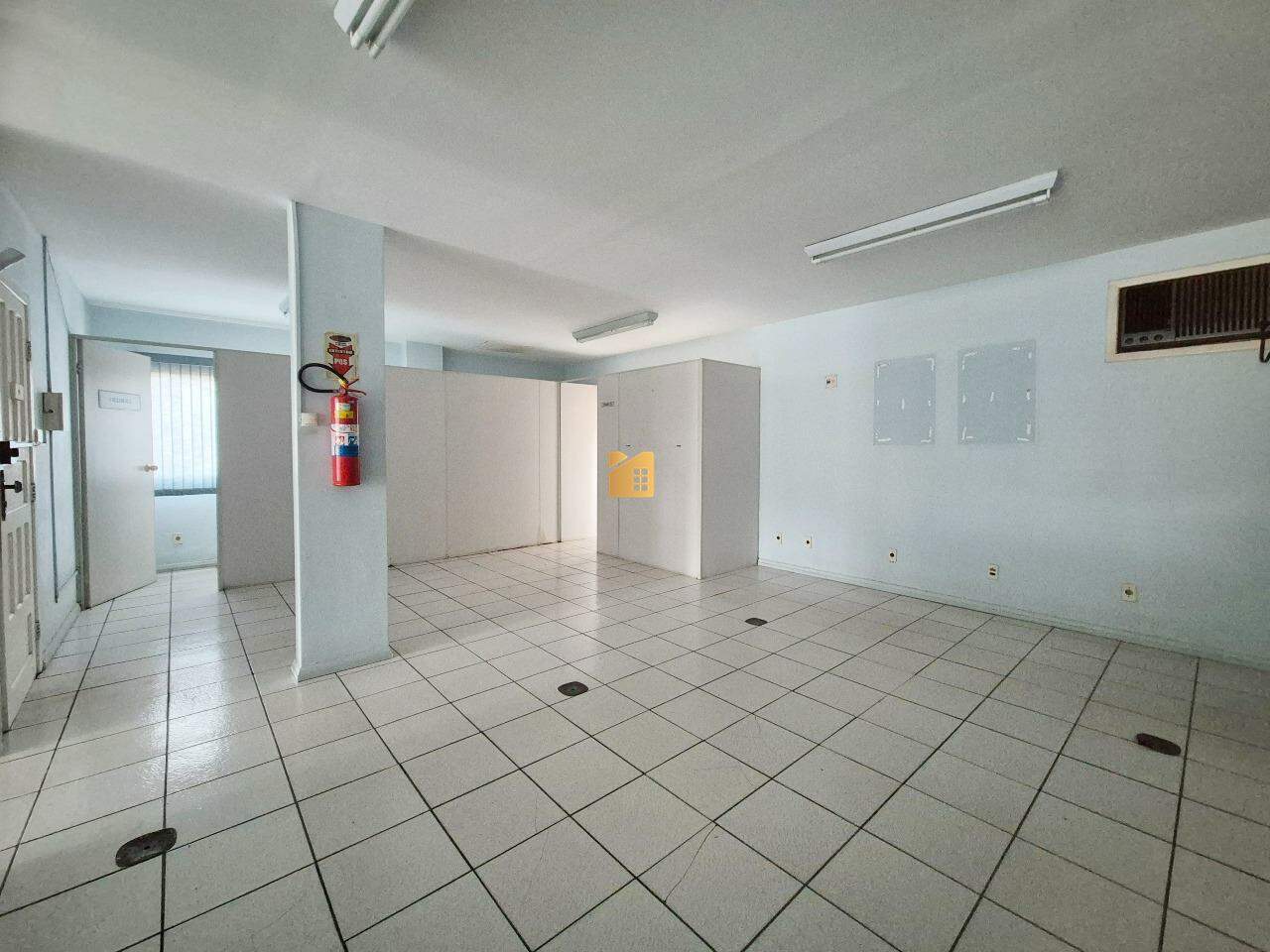 SALA para aluguel no Guandú: 
