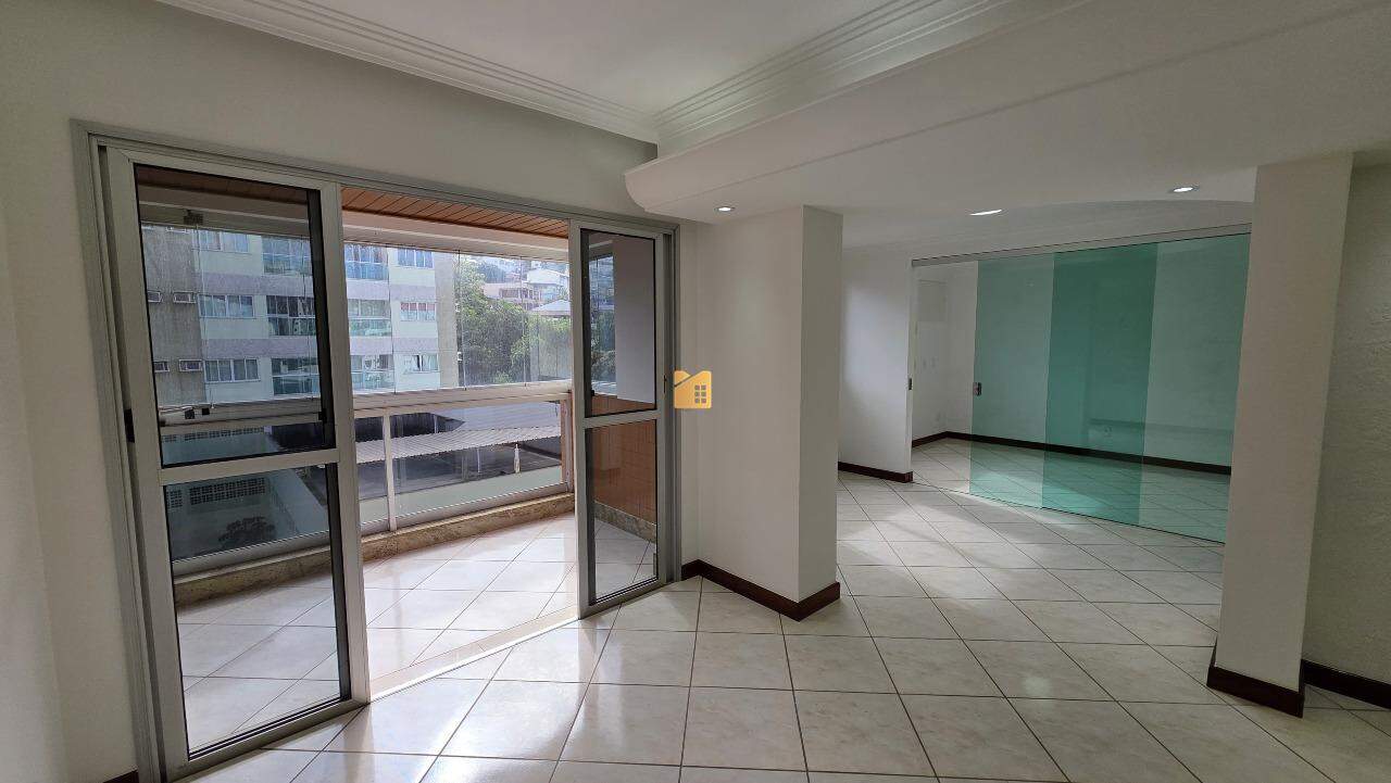 Apartamento à venda no Ibitiquara: 