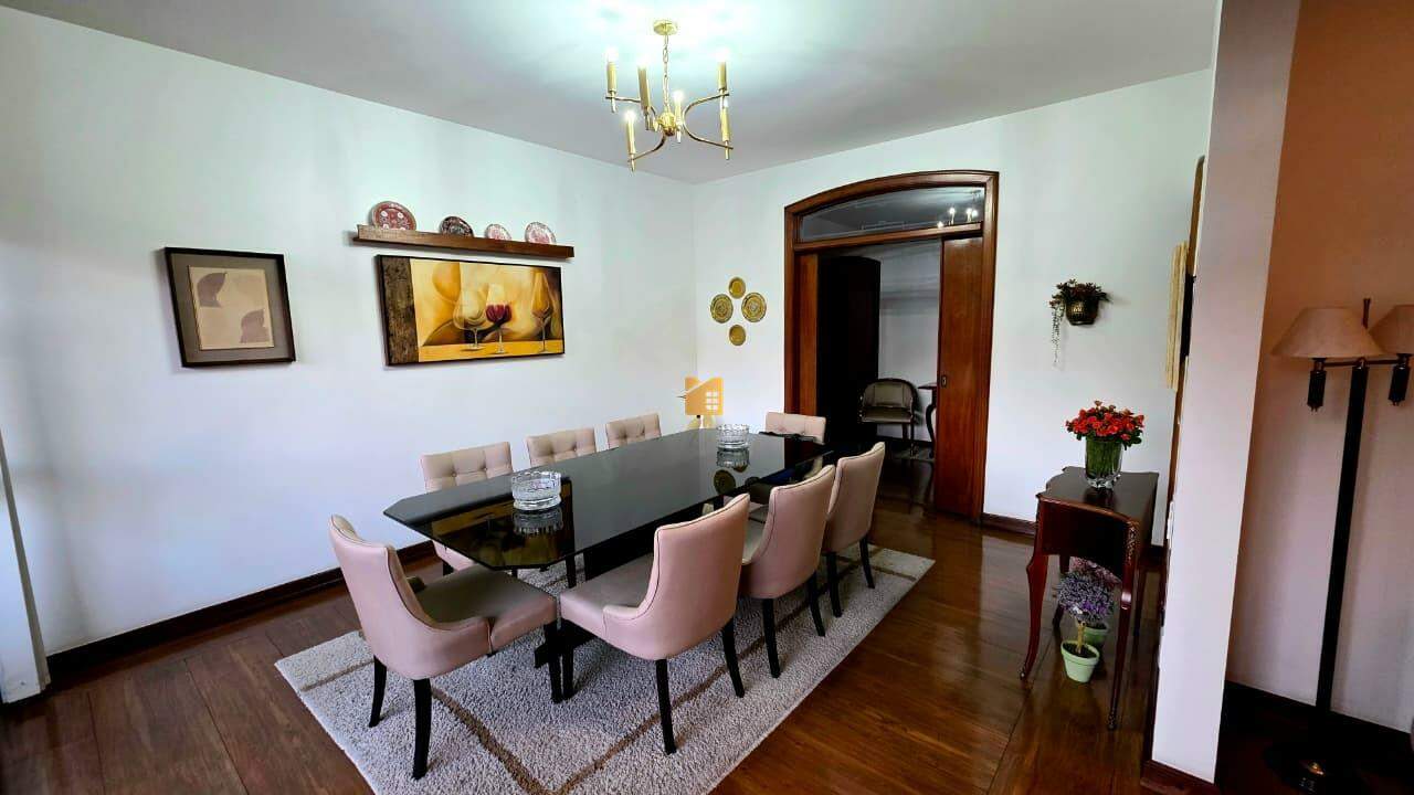 Apartamento à venda no Gilberto Machado: 