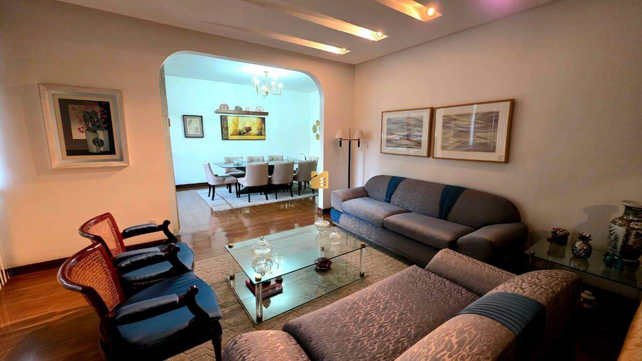 Apartamento à venda no Gilberto Machado: 