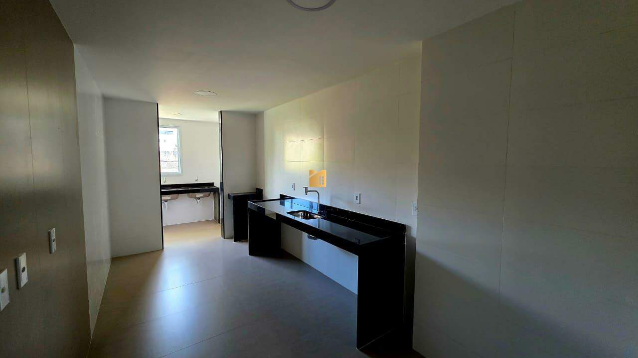 Apartamento à venda no Gilberto Machado: 