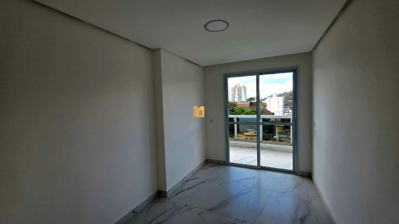 Apartamento à venda no Gilberto Machado: 