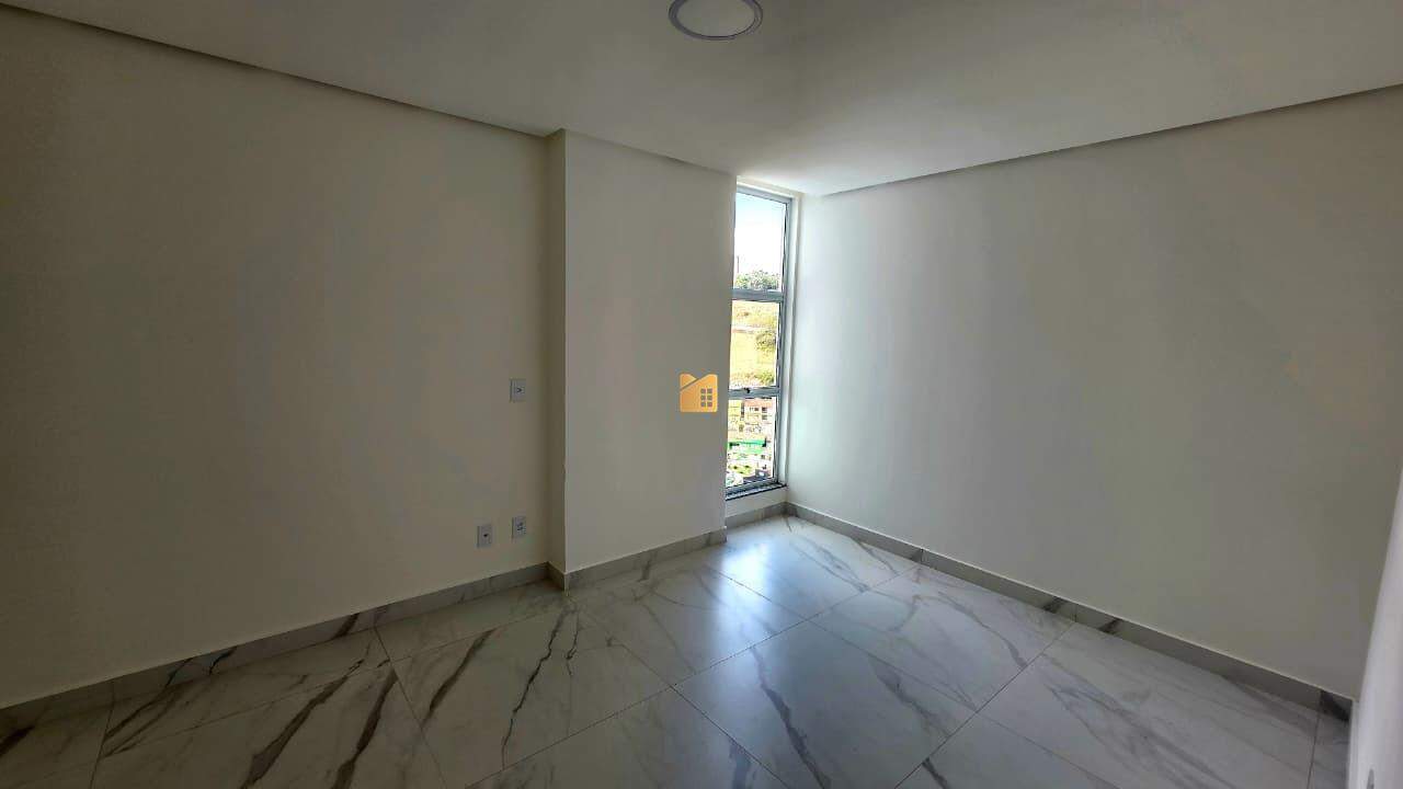 Apartamento à venda no Gilberto Machado: 