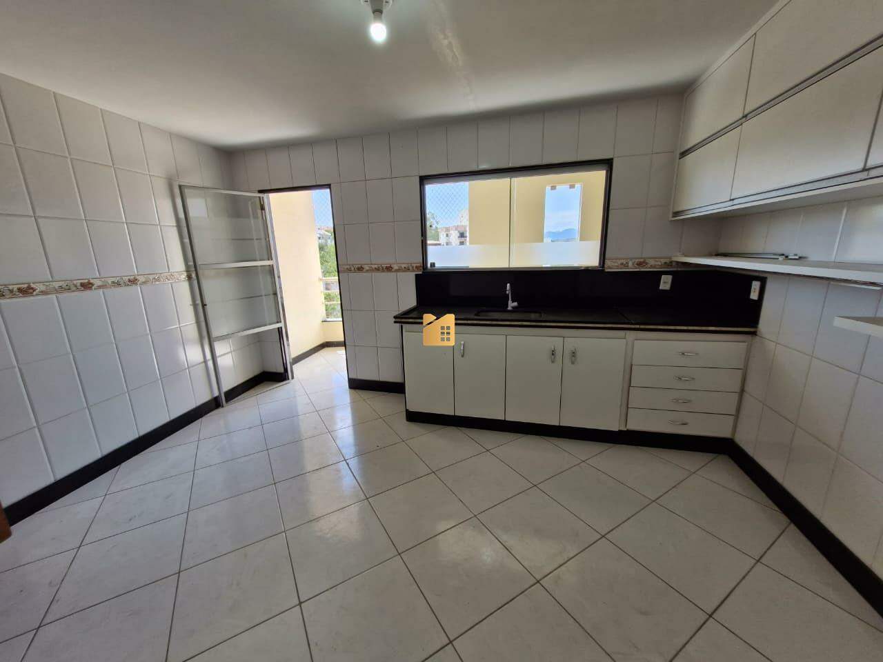Casa à venda no Gilberto Machado: 