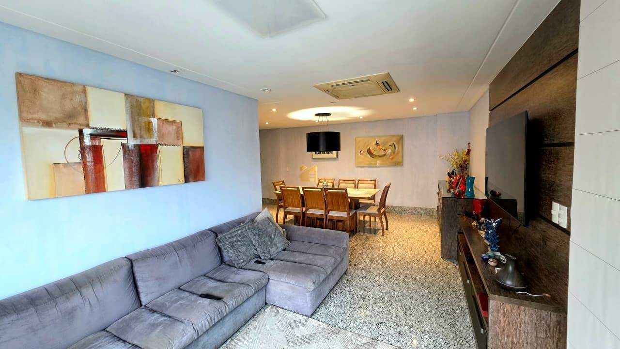 Apartamento à venda no Gilberto Machado: 