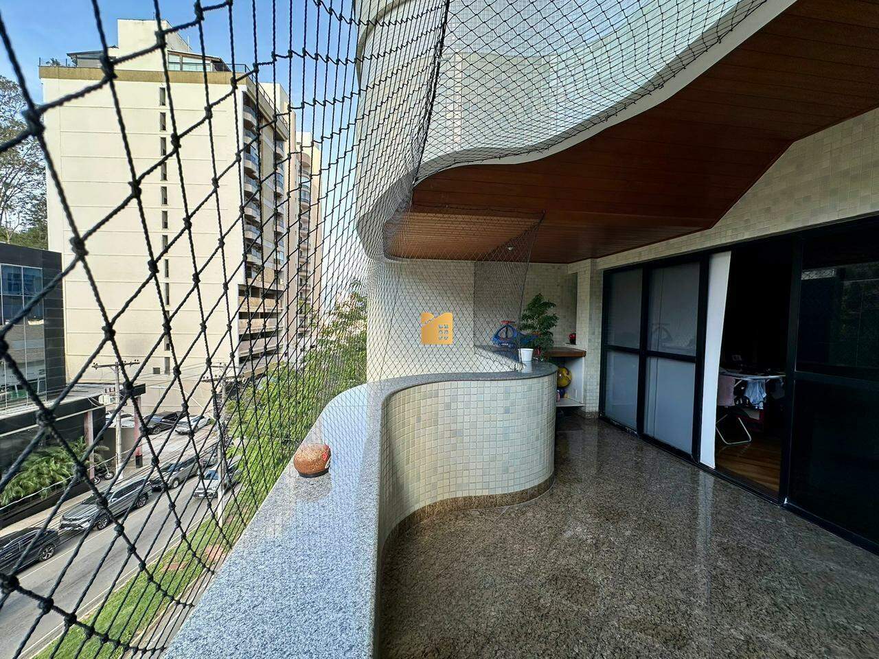 Apartamento à venda no Gilberto Machado: 