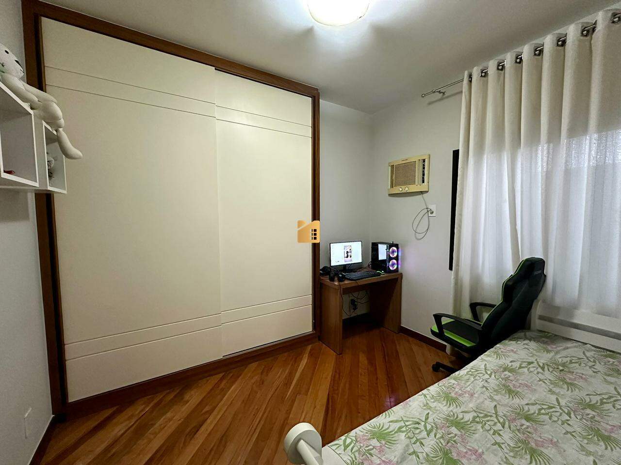 Apartamento à venda no Gilberto Machado: 