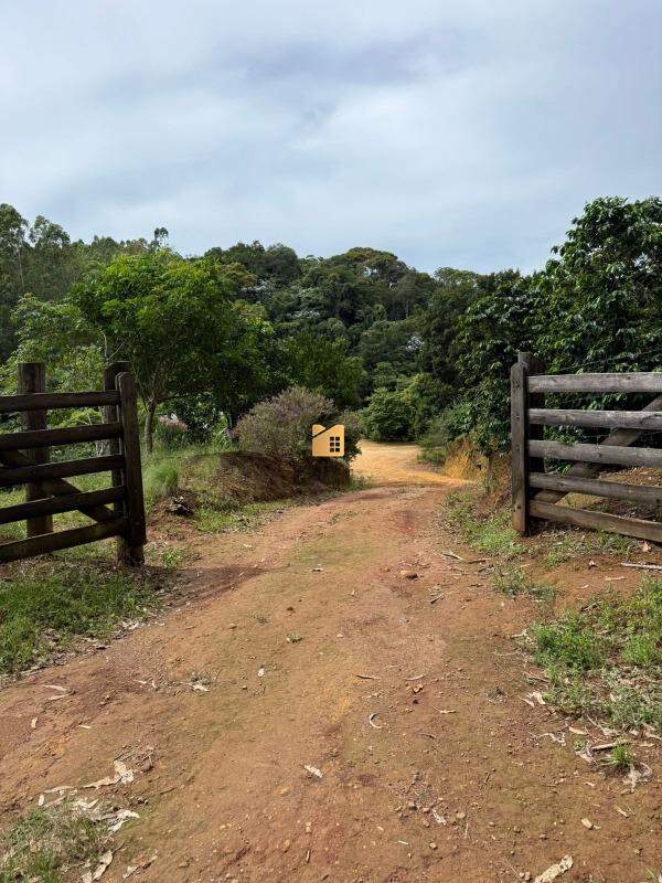 Terreno à venda no Alto Calçado: 