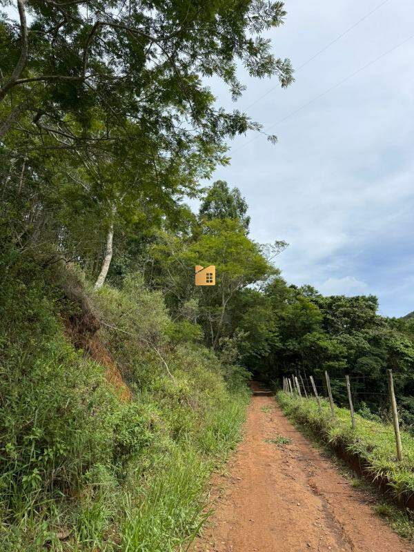 Terreno à venda no Alto Calçado: 