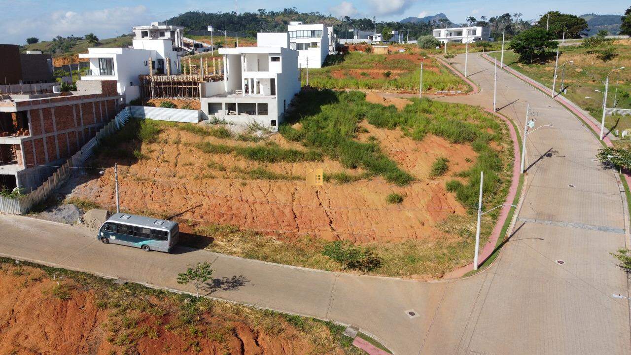 Terreno à venda no Paraíso: 