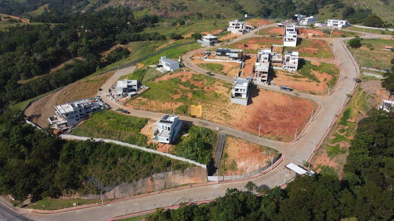 Terreno à venda no Paraíso: 