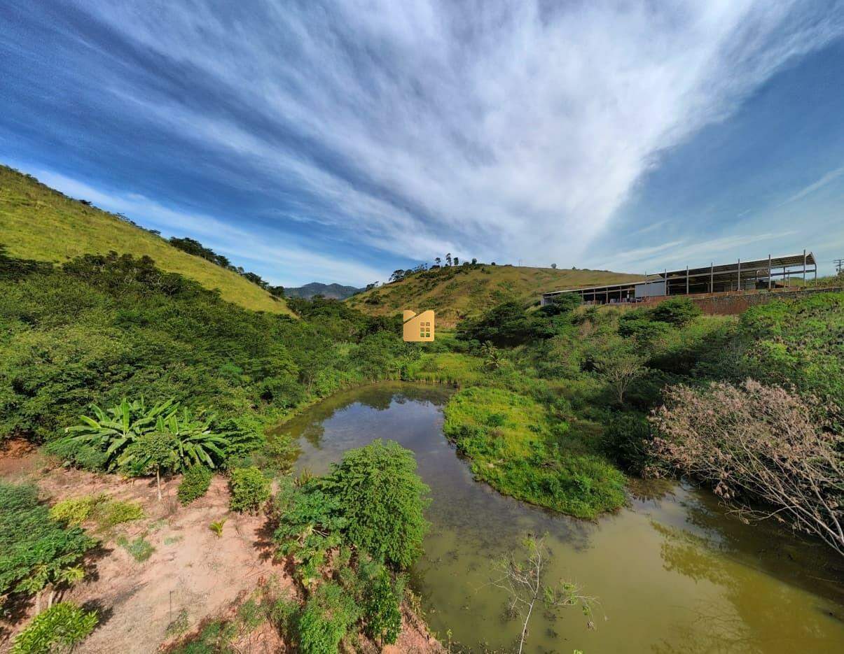 Terreno à venda no Moitãozinho: 