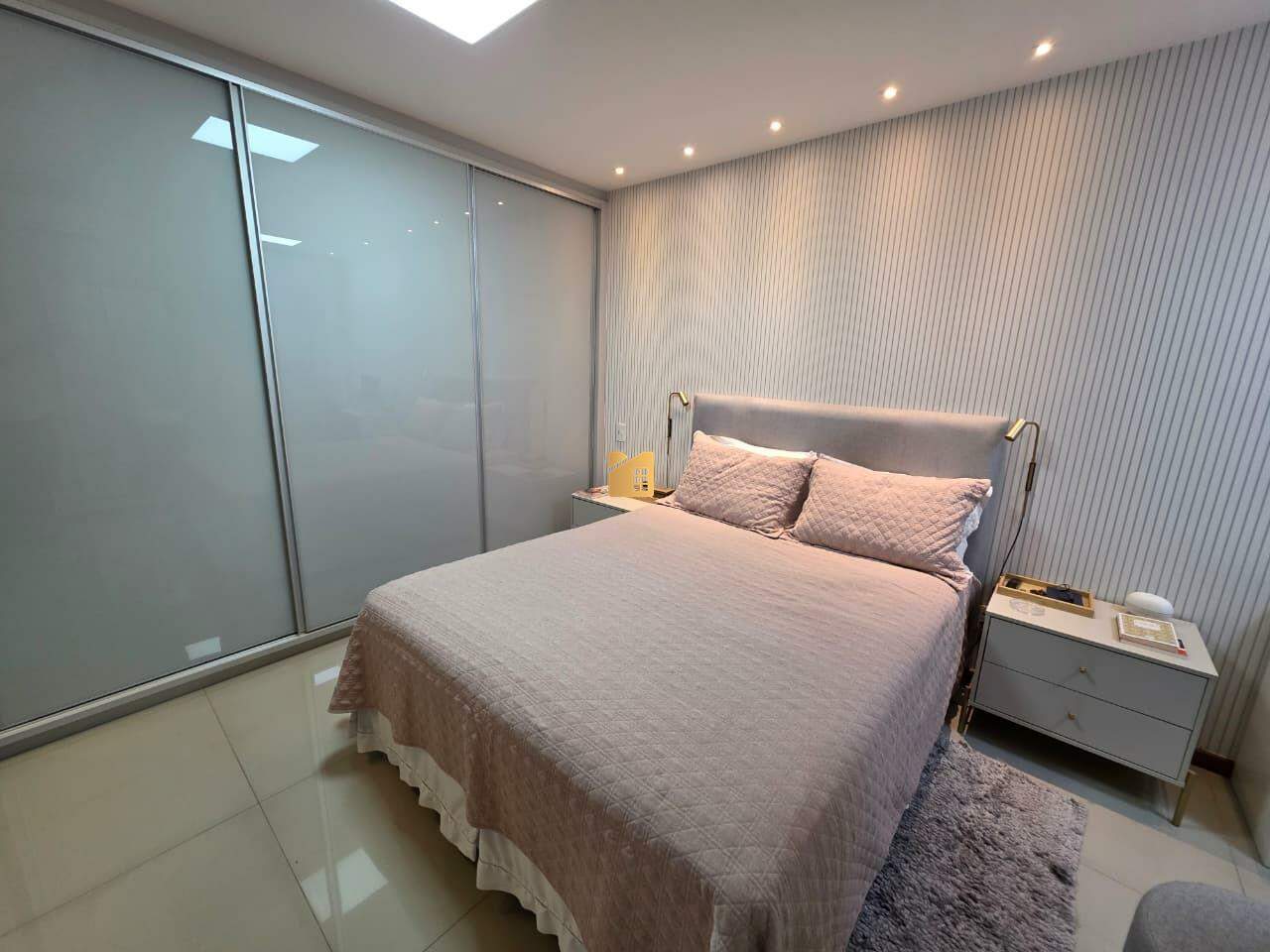 Apartamento à venda no Gilberto Machado: 