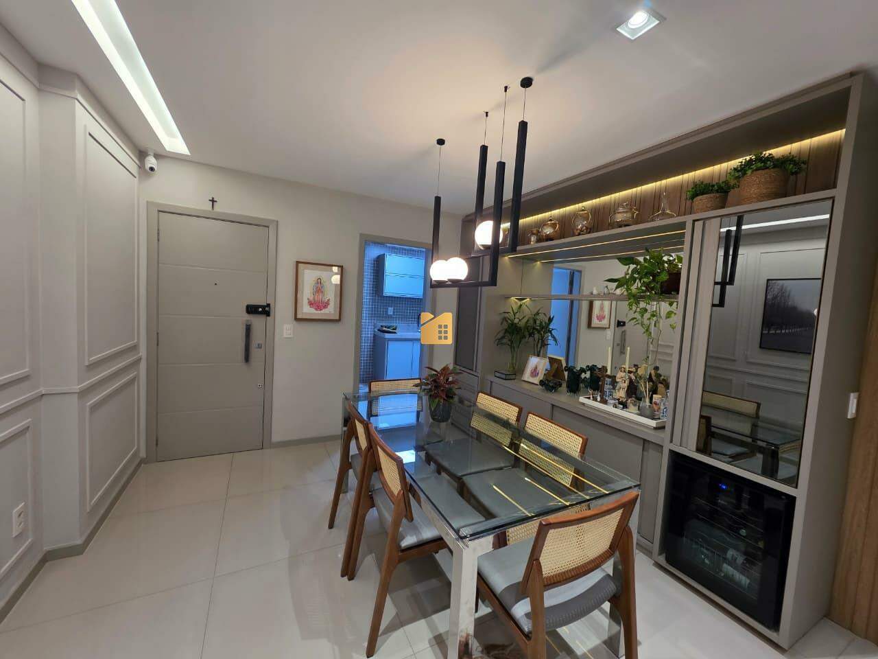 Apartamento à venda no Gilberto Machado: 