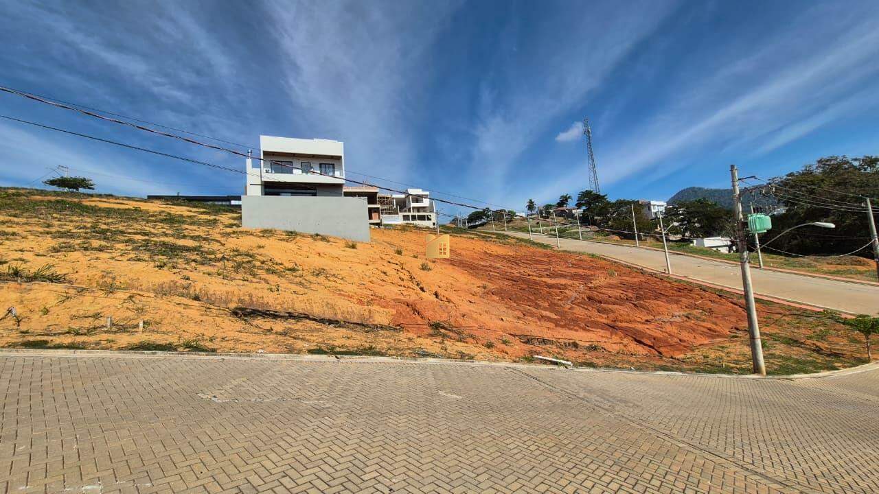 Terreno à venda no Paraíso: 