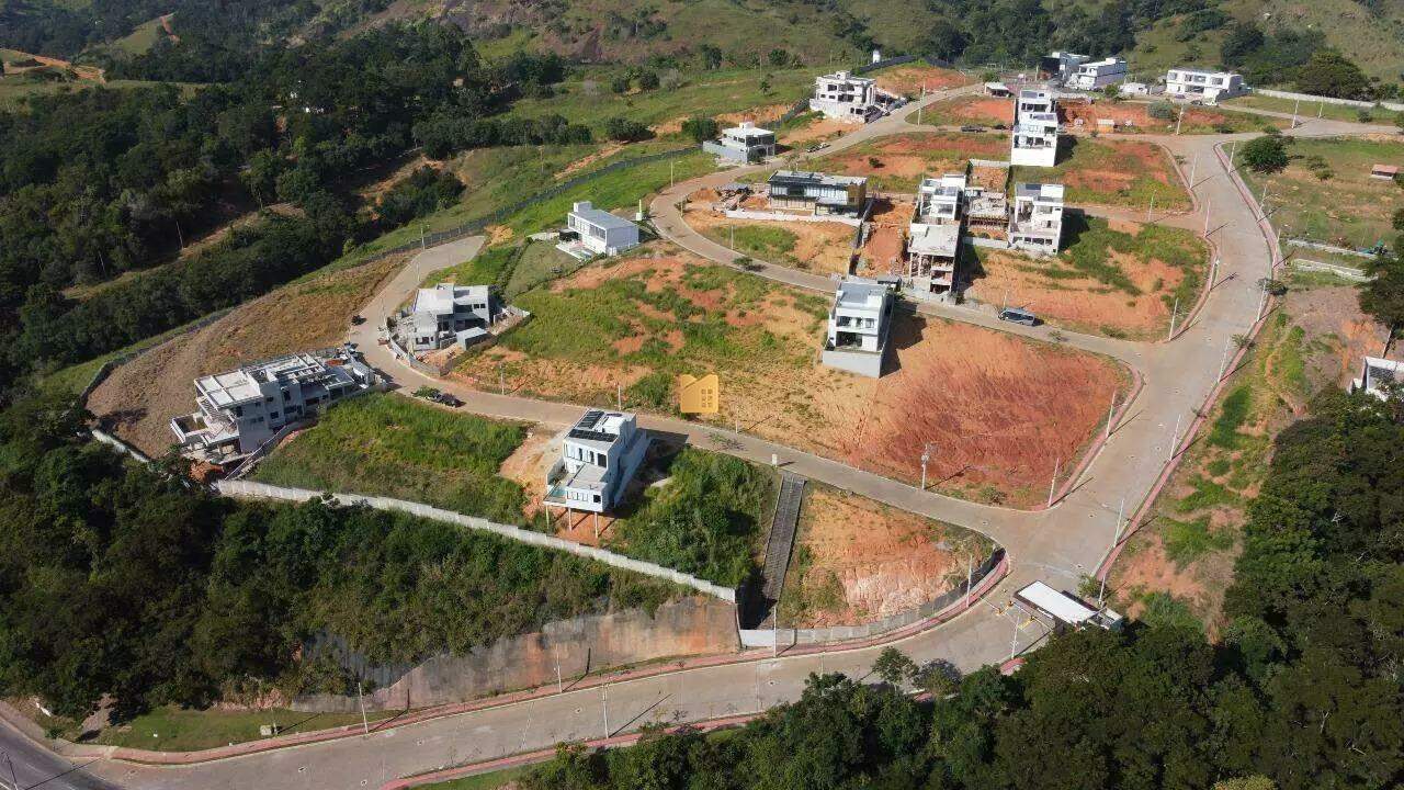 Terreno à venda no Paraíso: 
