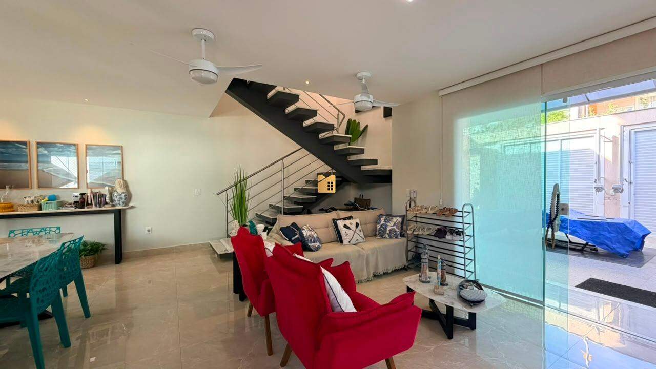 Casa à venda no Iriri: 