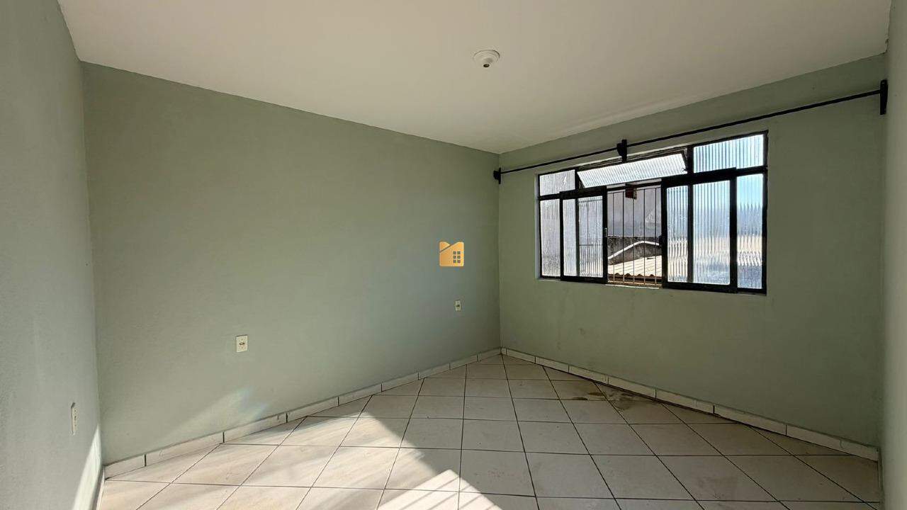 Prédio Inteiro à venda no Teixeira Leite: 