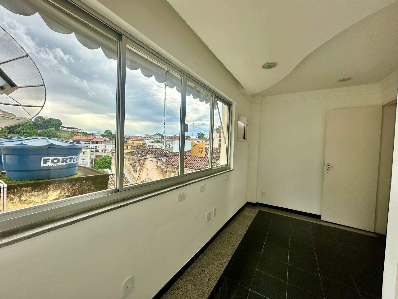 SALA à venda no Centro: 