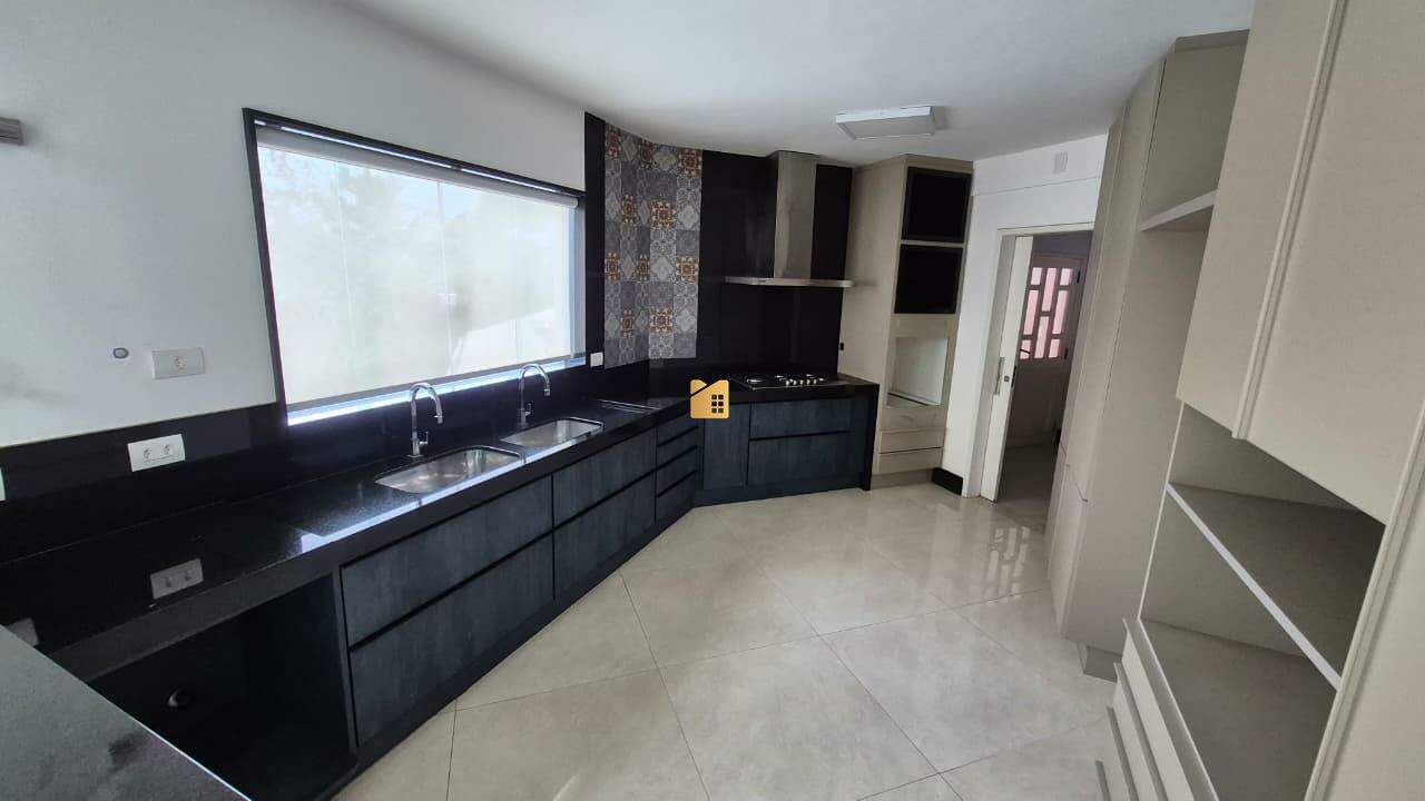 Casa à venda no Paraíso: 