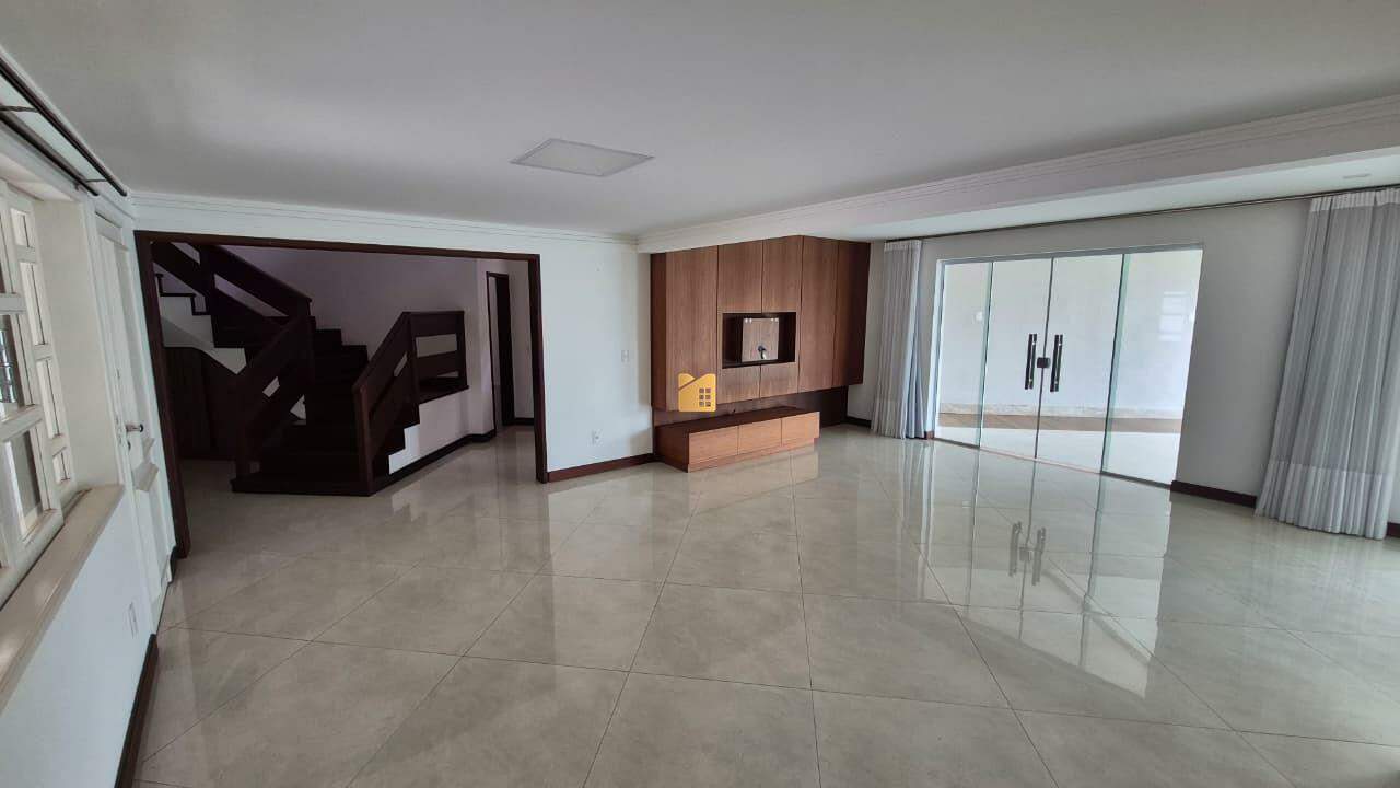 Casa à venda no Paraíso: 