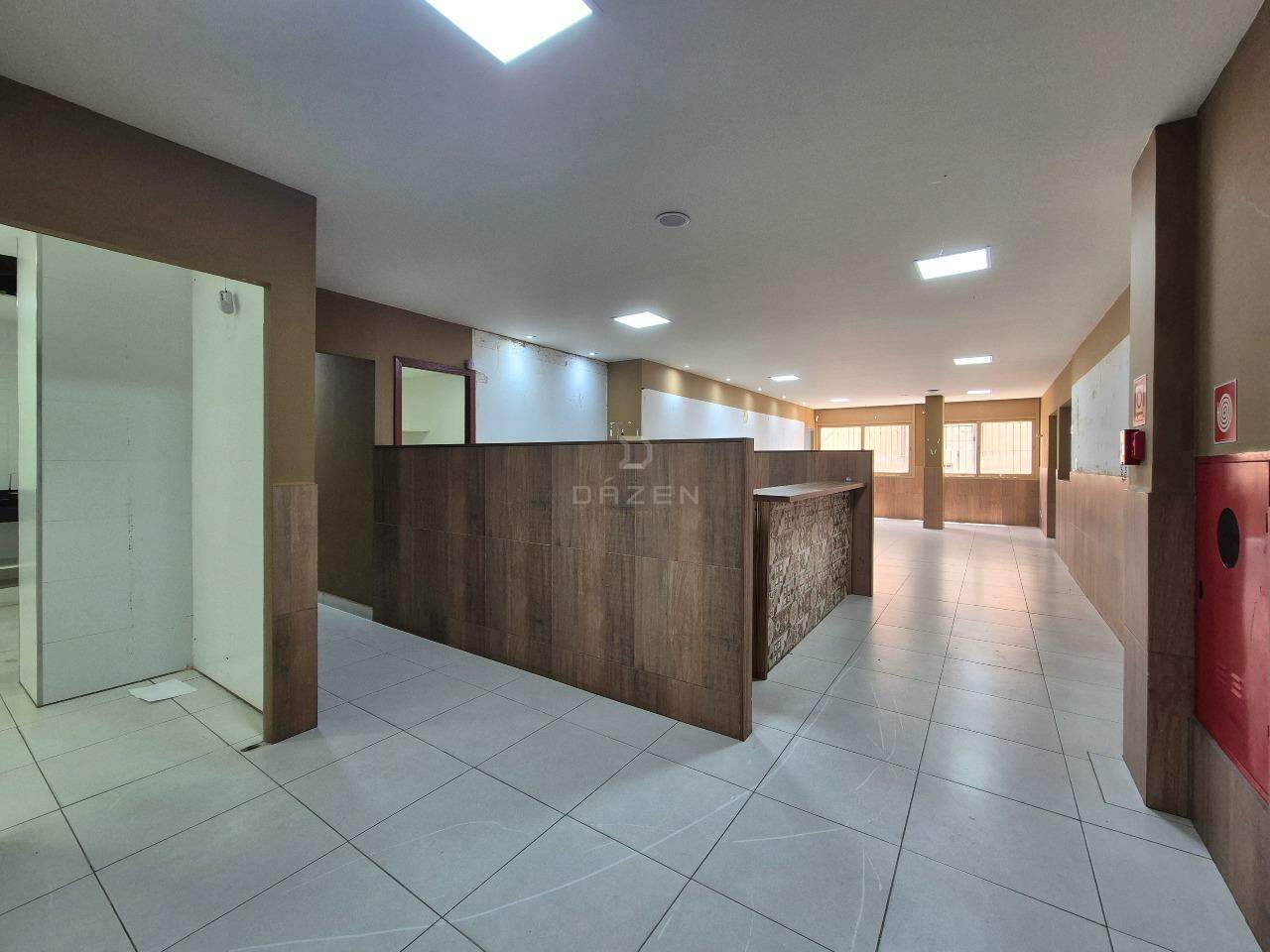 SALA para aluguel no Centro: 