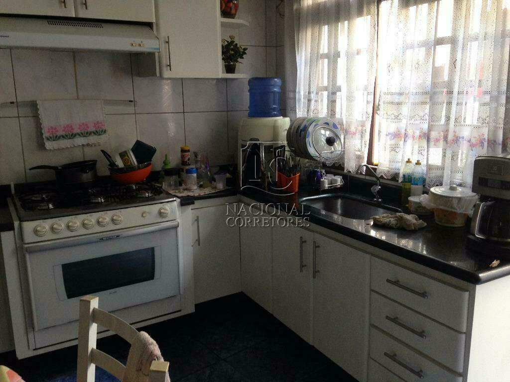 Sobrado para aluguel no Jardim Rina: 