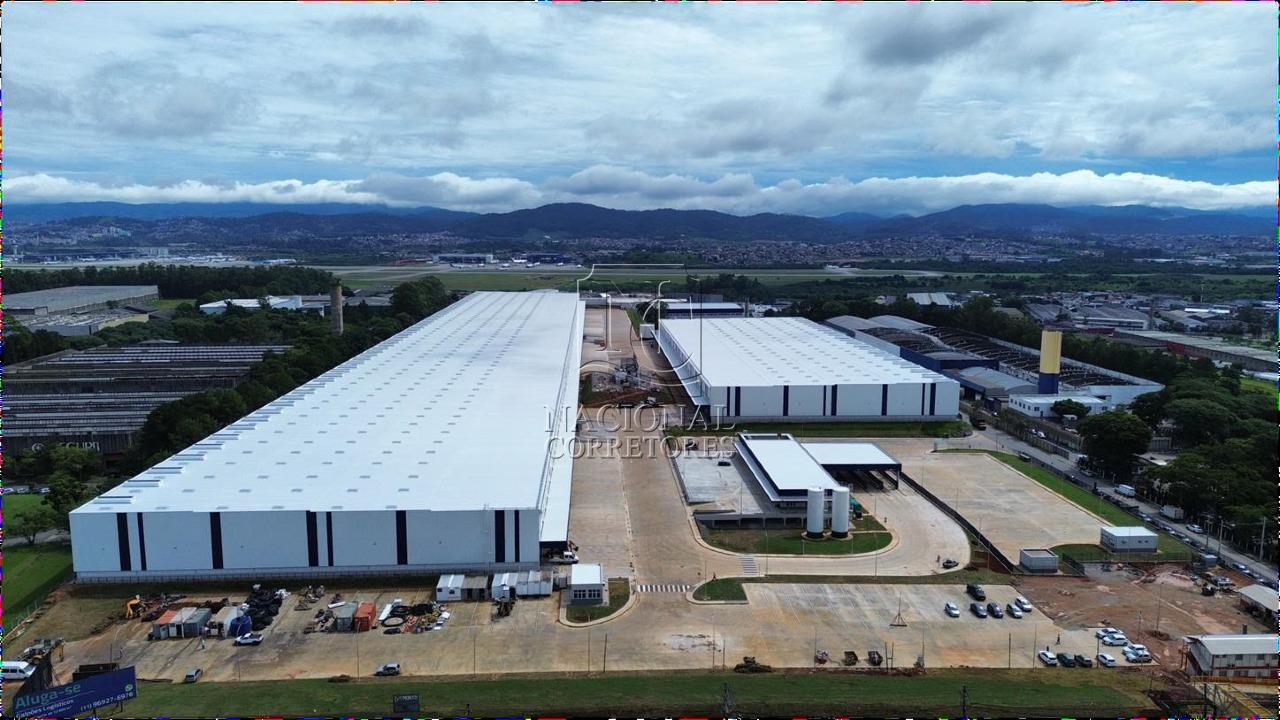 Galpão para aluguel no Vila Aeroporto: 