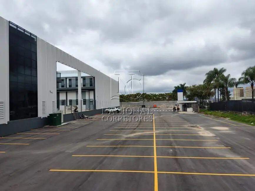 Galpão para aluguel no Tamboré: 