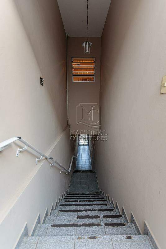 Sobrado à venda no Vila Lucinda: 