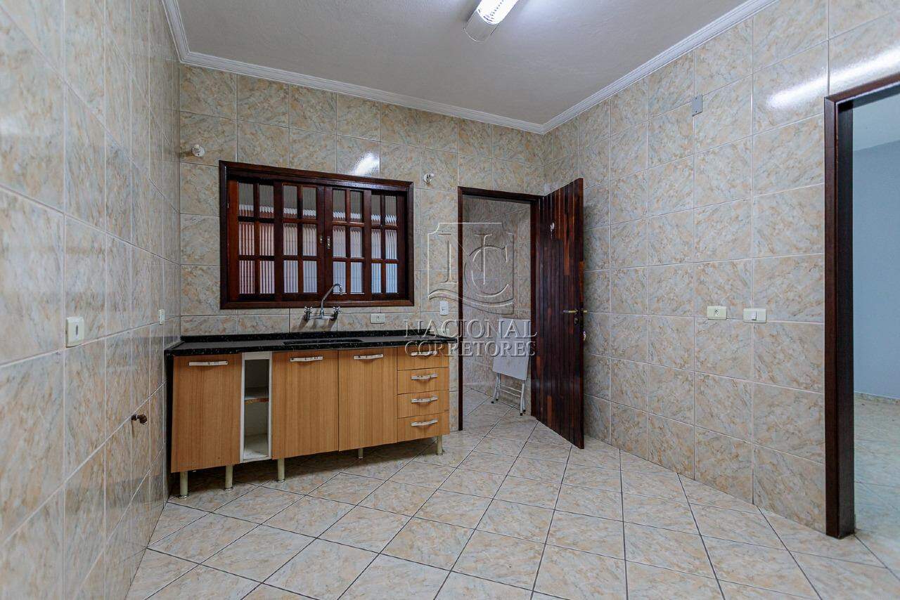 Sobrado à venda no Vila Lucinda: 