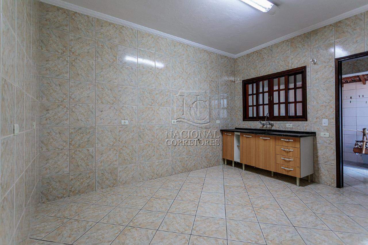 Sobrado à venda no Vila Lucinda: 