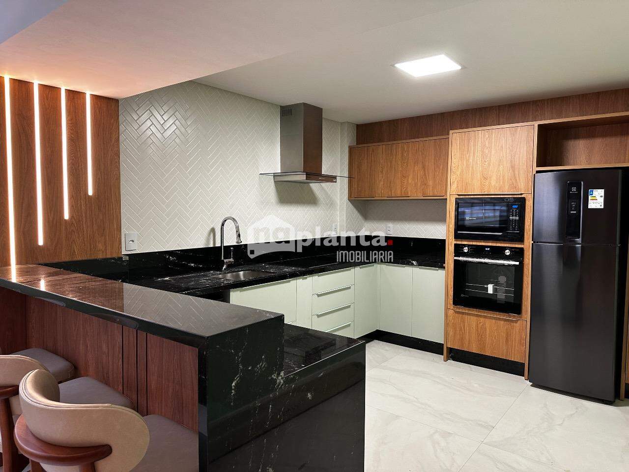 Apartamento à venda com 2 quartos, 95m² - Foto 32