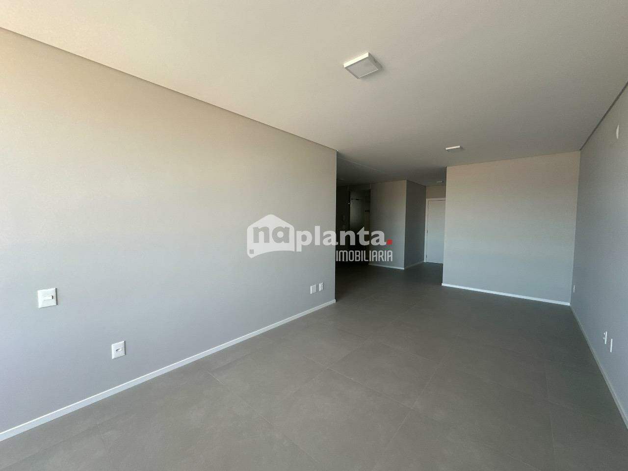 Apartamento à venda com 2 quartos, 99m² - Foto 3