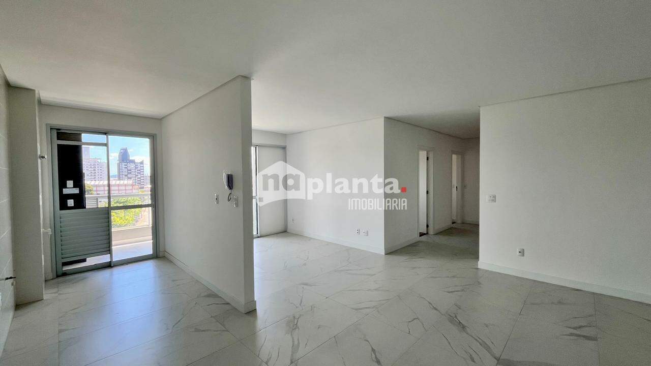Apartamento à venda com 3 quartos, 111m² - Foto 13
