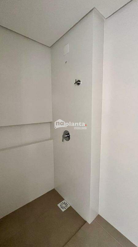Apartamento à venda com 3 quartos, 111m² - Foto 8