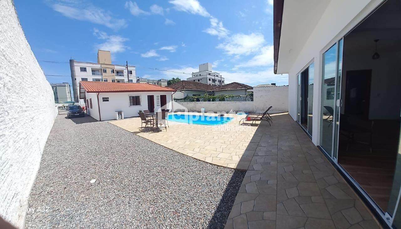 Casa, 3 quartos, 200 m² - Foto 4