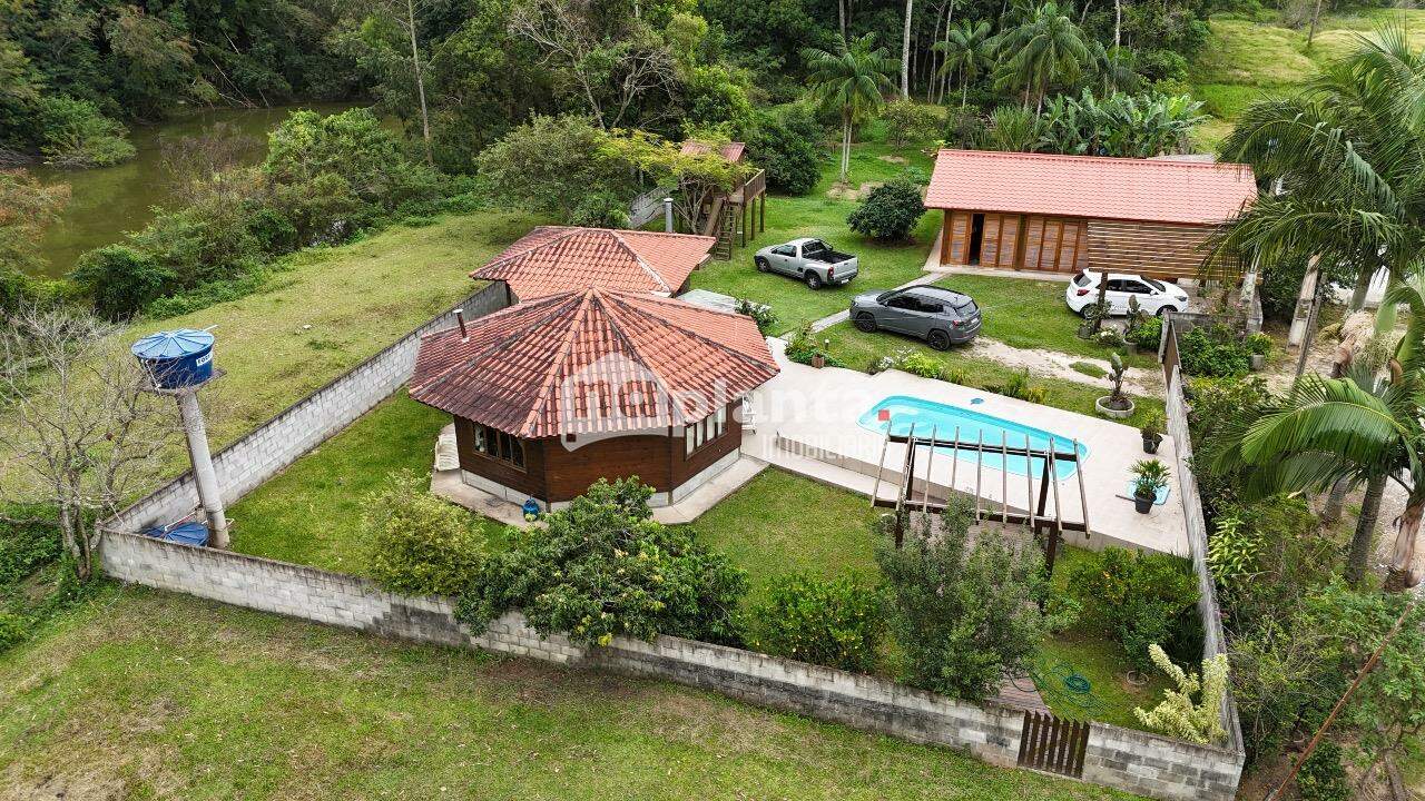 Sítio à venda com 3 quartos, 6486m² - Foto 1