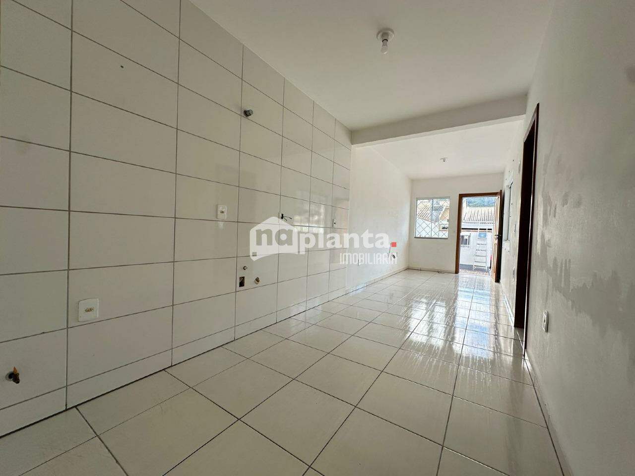 Casa à venda com 2 quartos, 51m² - Foto 9