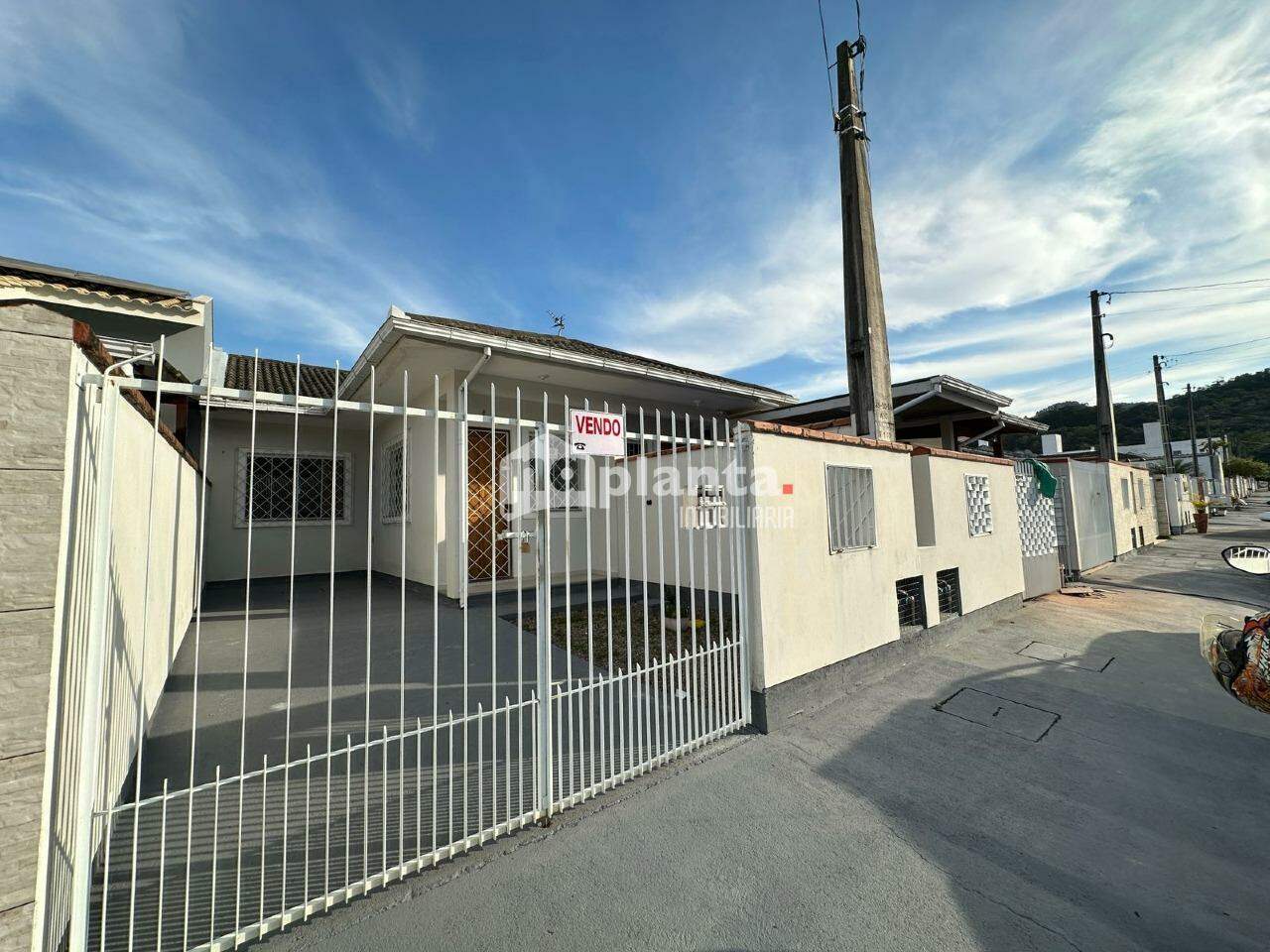 Casa à venda com 2 quartos, 51m² - Foto 2